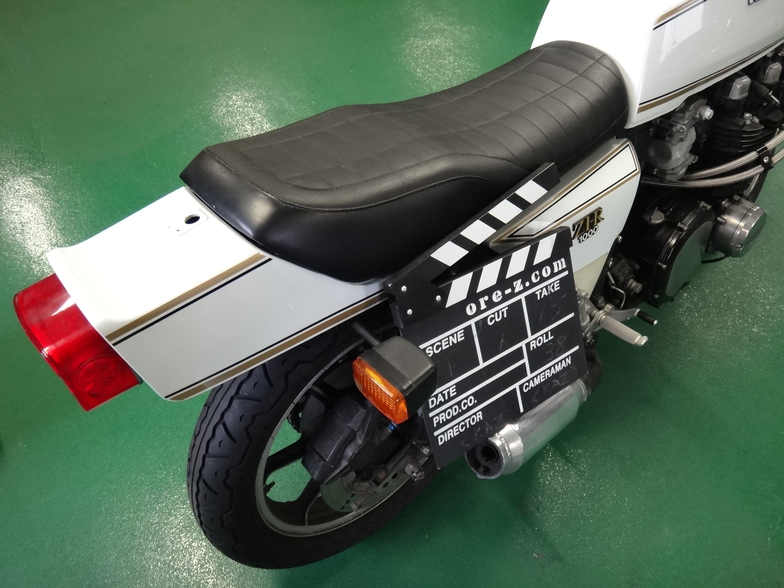純正流用】Z1Rシートロック流用！純正パーツ【加工方法】 | 俺専用Z1R